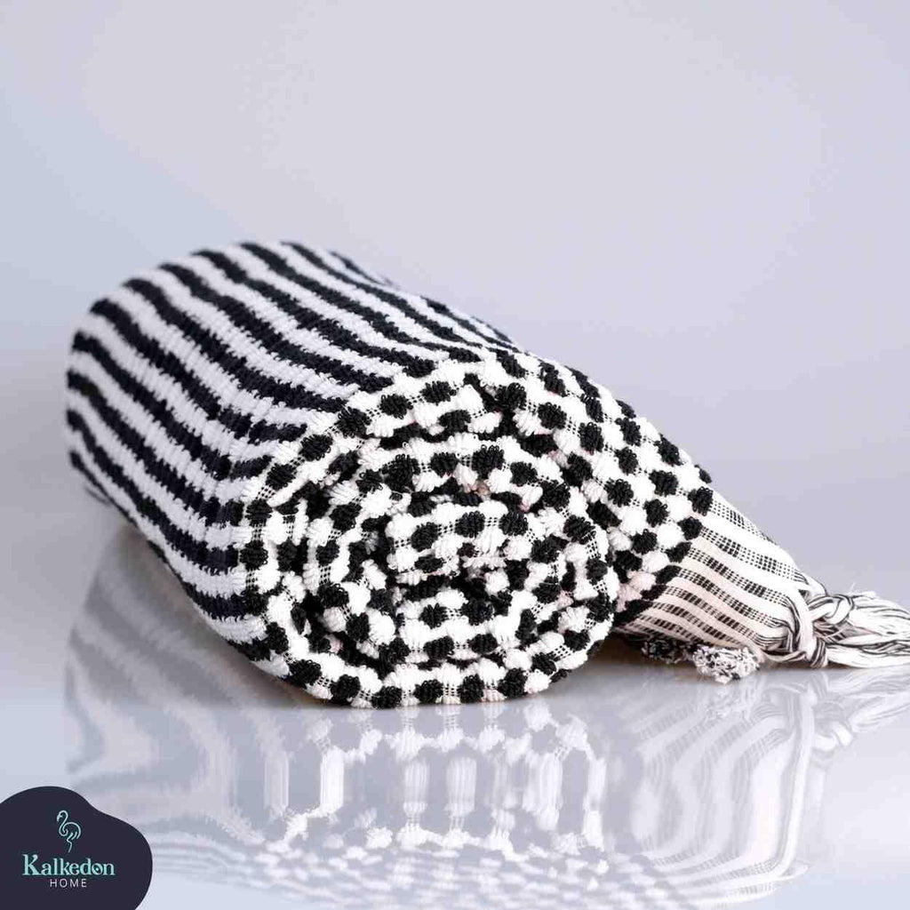 Pom Pom Bath Towel
