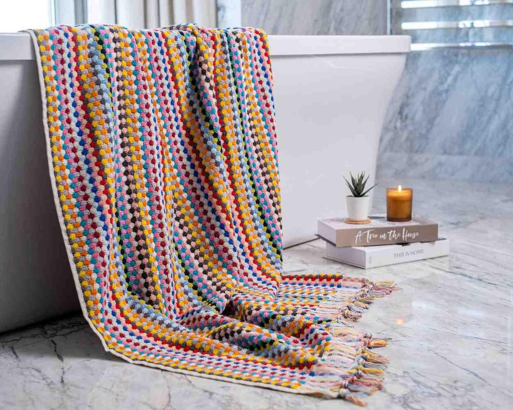 Pom Pom Bath Towel