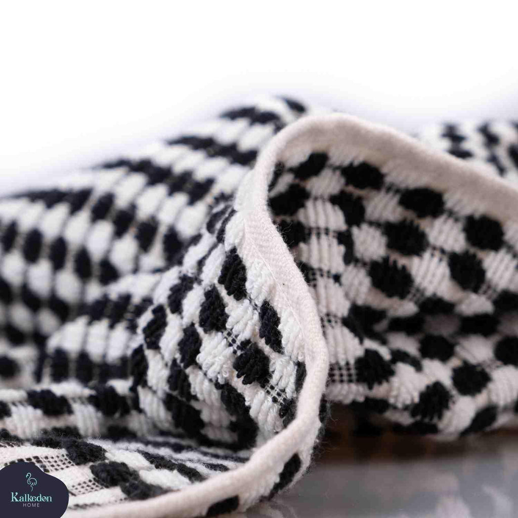 Pom Pom Hand Towel