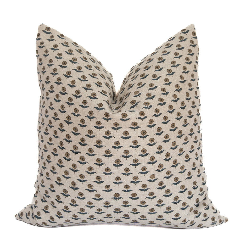 Quinn, front view - House Of Avana