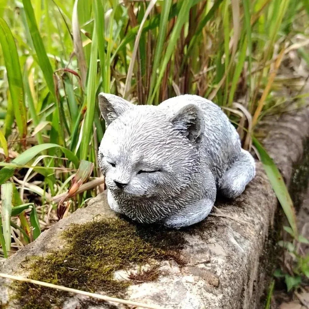 Cute Cat Resin Garden Statue - Realistic Outdoor/Indoor Decoration with Expressive Eyes, Non-Toxic Resin Material, Durable & Easy to Clean House Of Avana