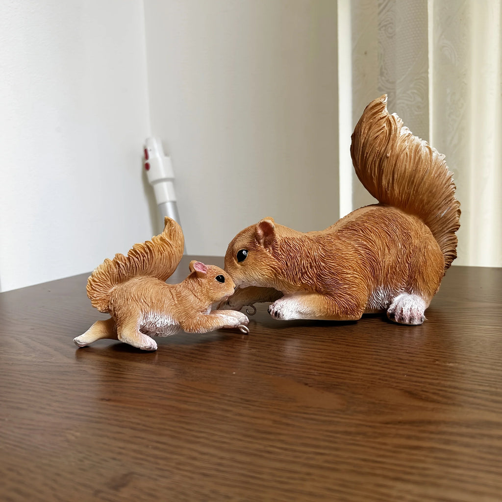 Realistic Mom & Squirrels Climbing Decoration - Brown Wildlife Statues, Resin Tabletop or Garden Decor - No Electricity Needed, Mother's Day Gift for Home, Patio, Yard - Easy-Clean Outdoor/Indoor Decoration, Squirrel Gifts, P House Of Avana