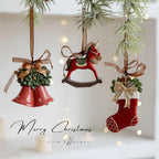 3 different shapes of wreath Christmas tree decoration pendants, resin material (with horses, bells, socks), with ribbons, pine cones and other decorations; suitable for Christmas tree decoration or room wall decoration, holi House Of Avana [[SKU:HOA-XMS-061]]