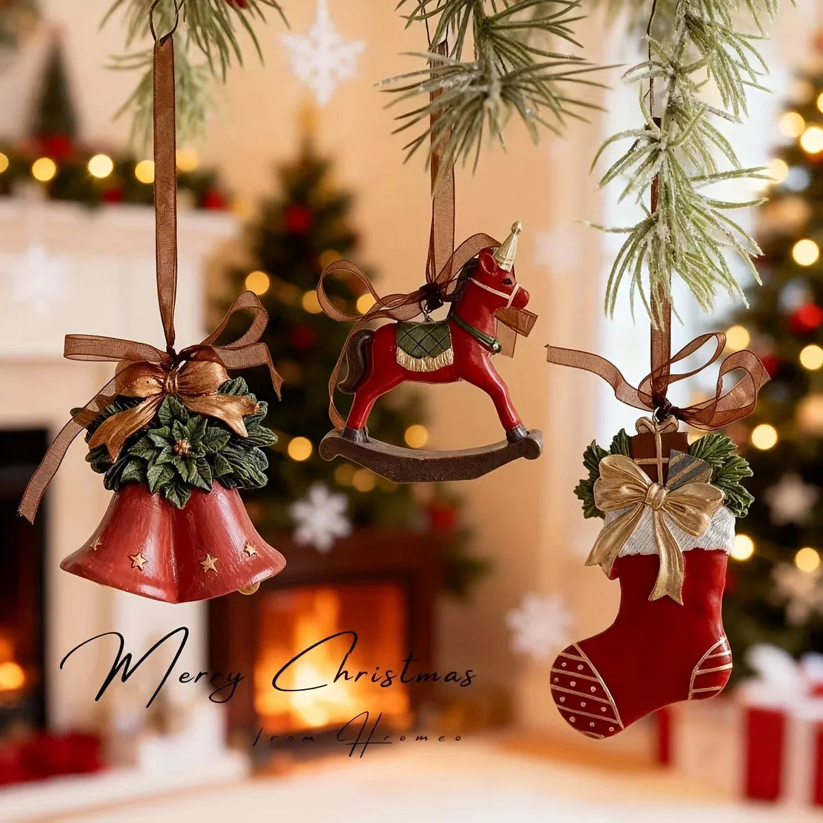 3 different shapes of wreath Christmas tree decoration pendants, resin material (with horses, bells, socks), with ribbons, pine cones and other decorations; suitable for Christmas tree decoration or room wall decoration, holi House Of Avana [[SKU:HOA-XMS-061]]