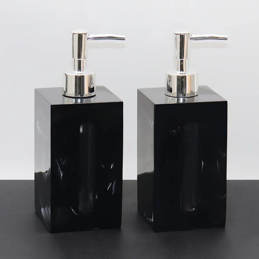 Resin Soap Dispenser, Freestanding Countertop Lotion Pump Bottle, Visible Capacity Liquid Hand Soap Dispenser, No Electricity Needed, for Bathroom, Kitchen, Laundry Room, Shampoo, Body Wash, Lotion House Of Avana