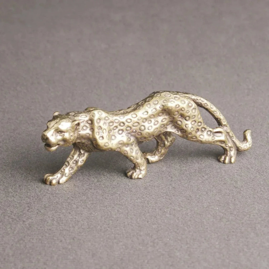 Brass miniature leopard figurine with retro design, tabletop decoration - House of Avana
