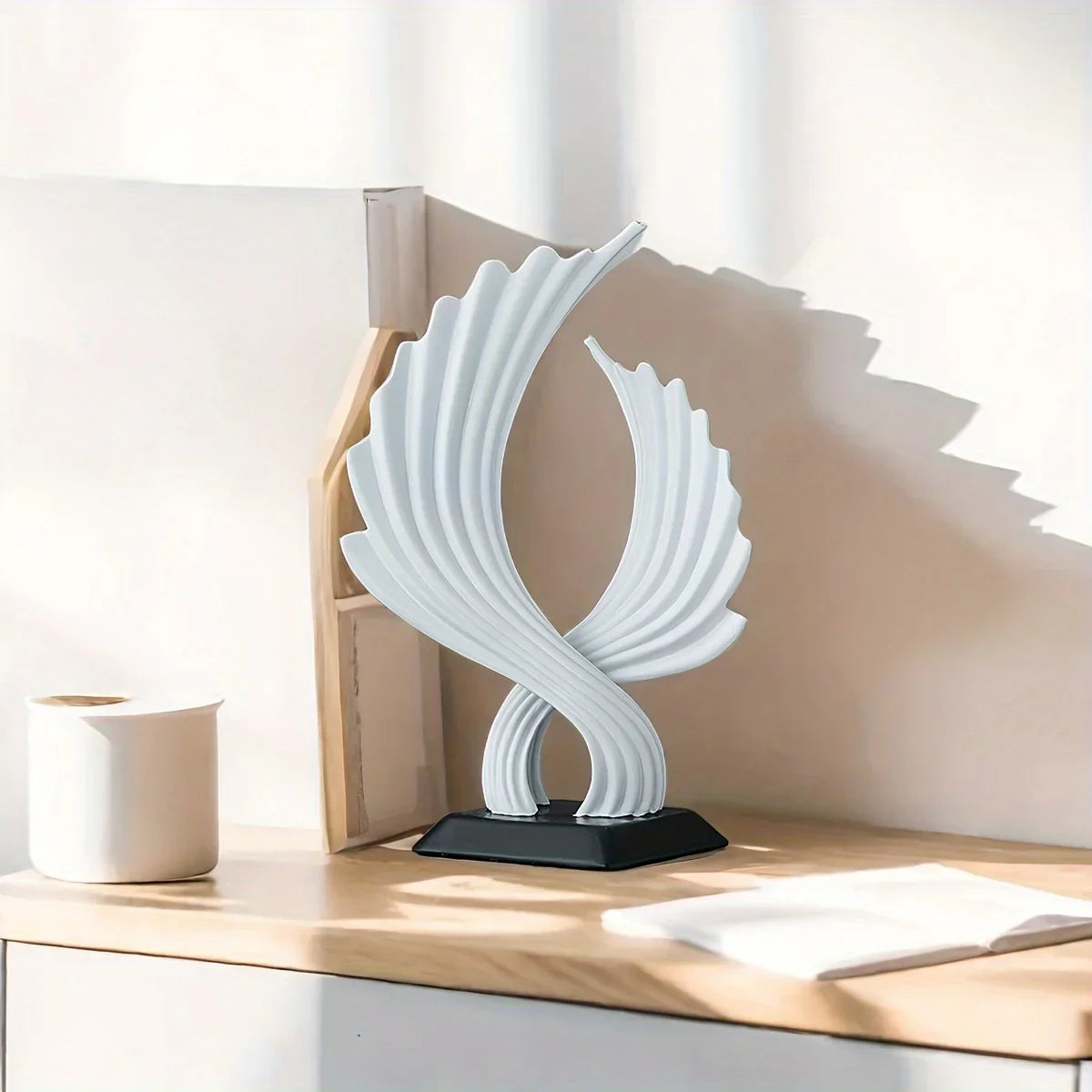 [Retro Resin Art Ornament] Golden Retro Resin Art Ornament - Elegant Versatile Home Decor for Any Room, No Power Needed - House Of Avana