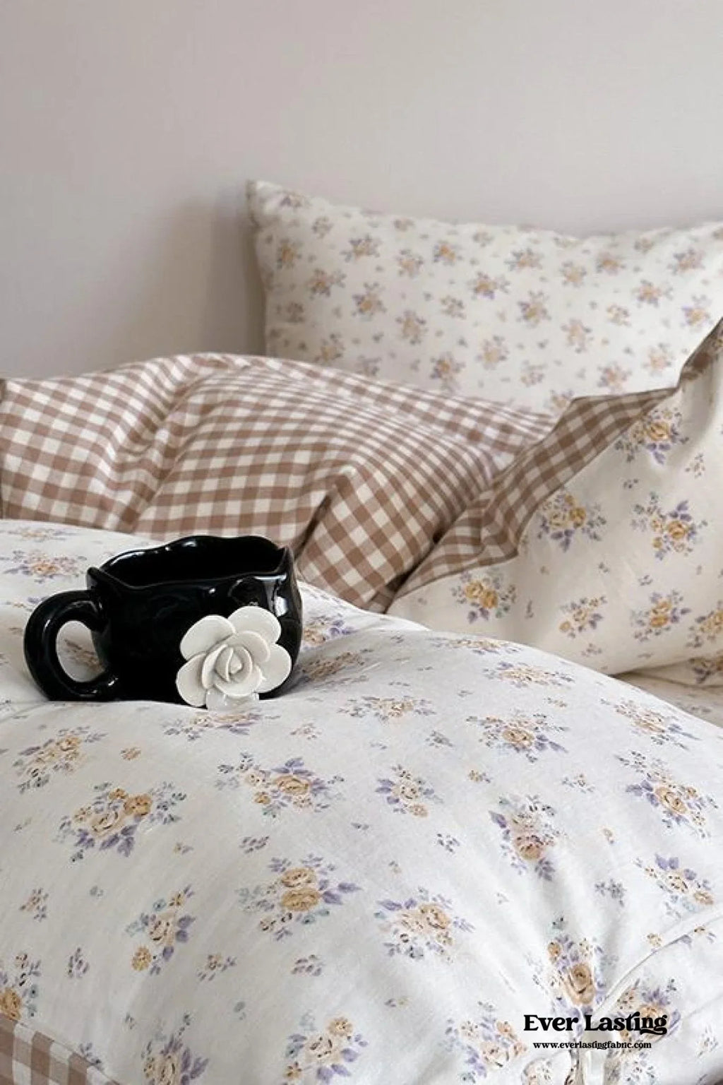 Rosalie Floral Lace Gingham Bedding Set / Pink Ever Lasting