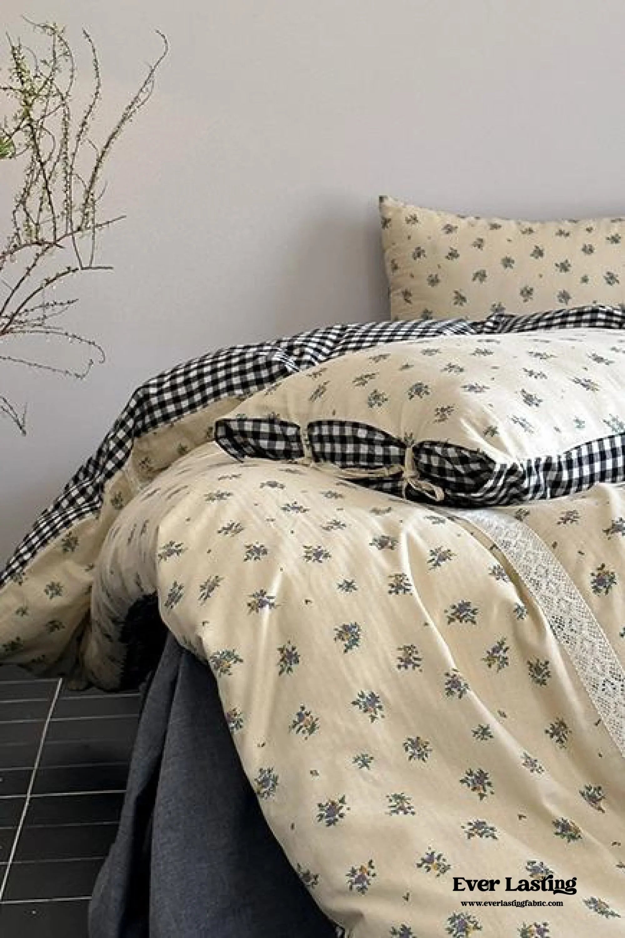 Rosalie Floral Lace Gingham Bedding Set / Pink Ever Lasting