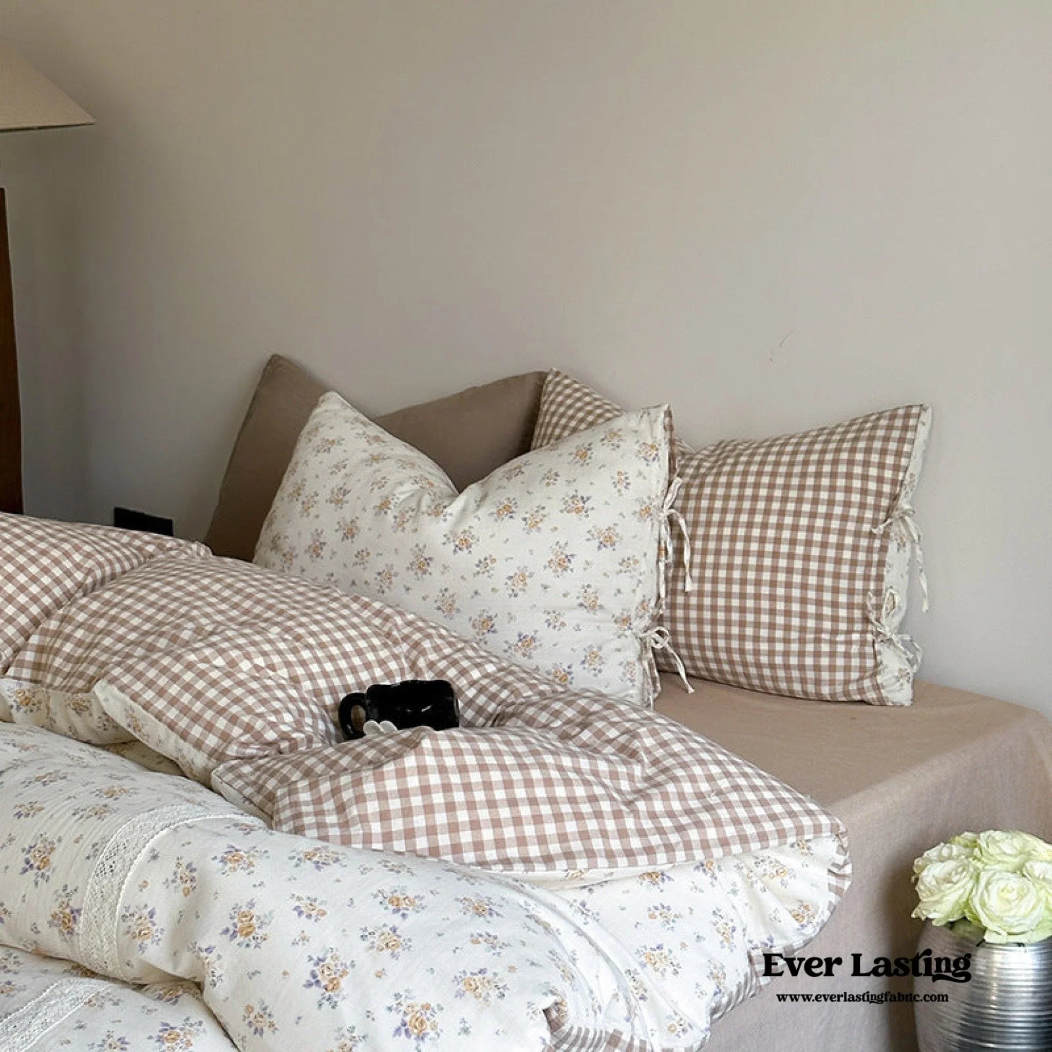 Rosalie Floral Lace Gingham Bedding Set / Pink Ever Lasting