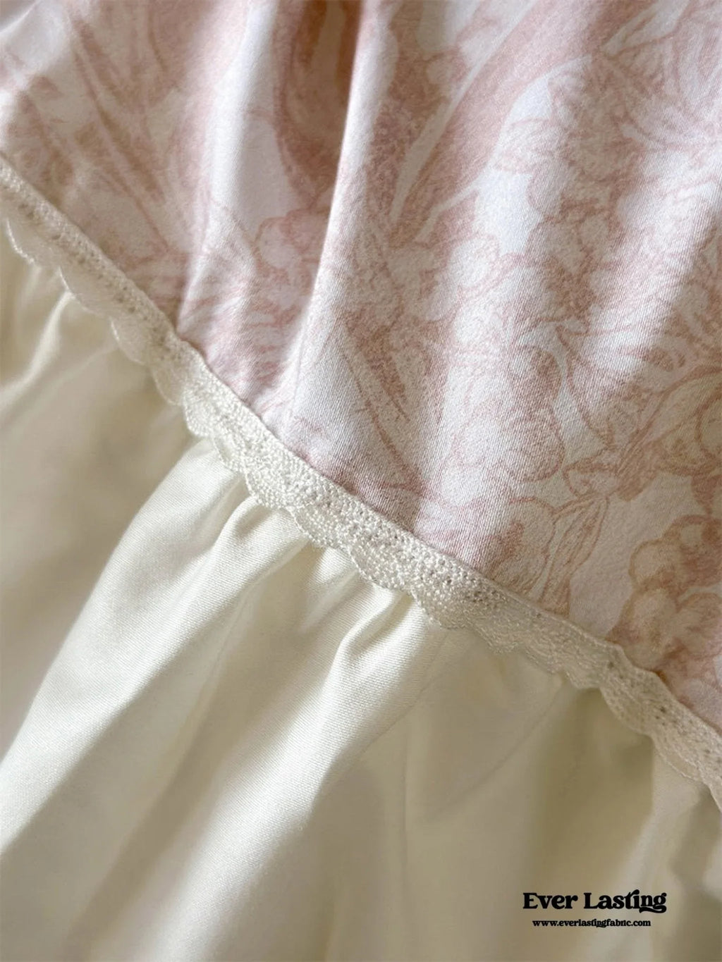 Royal Floral Ruffle Bedding Set / Pink Ever Lasting