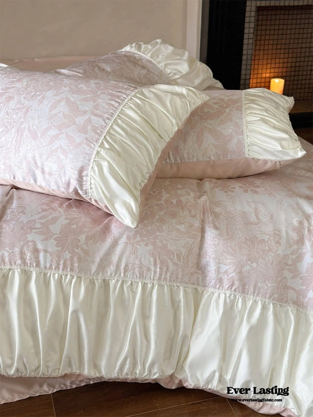 Royal Floral Ruffle Bedding Set / Pink Ever Lasting
