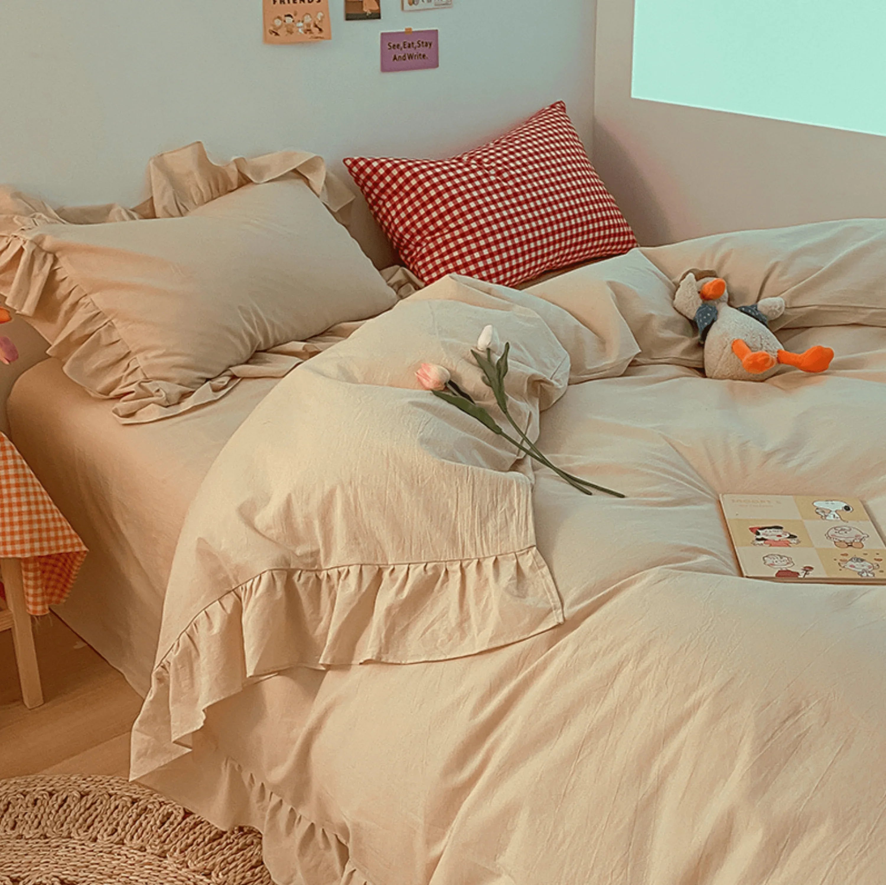 Ruffle Bedding Set / Purple Ever Lasting