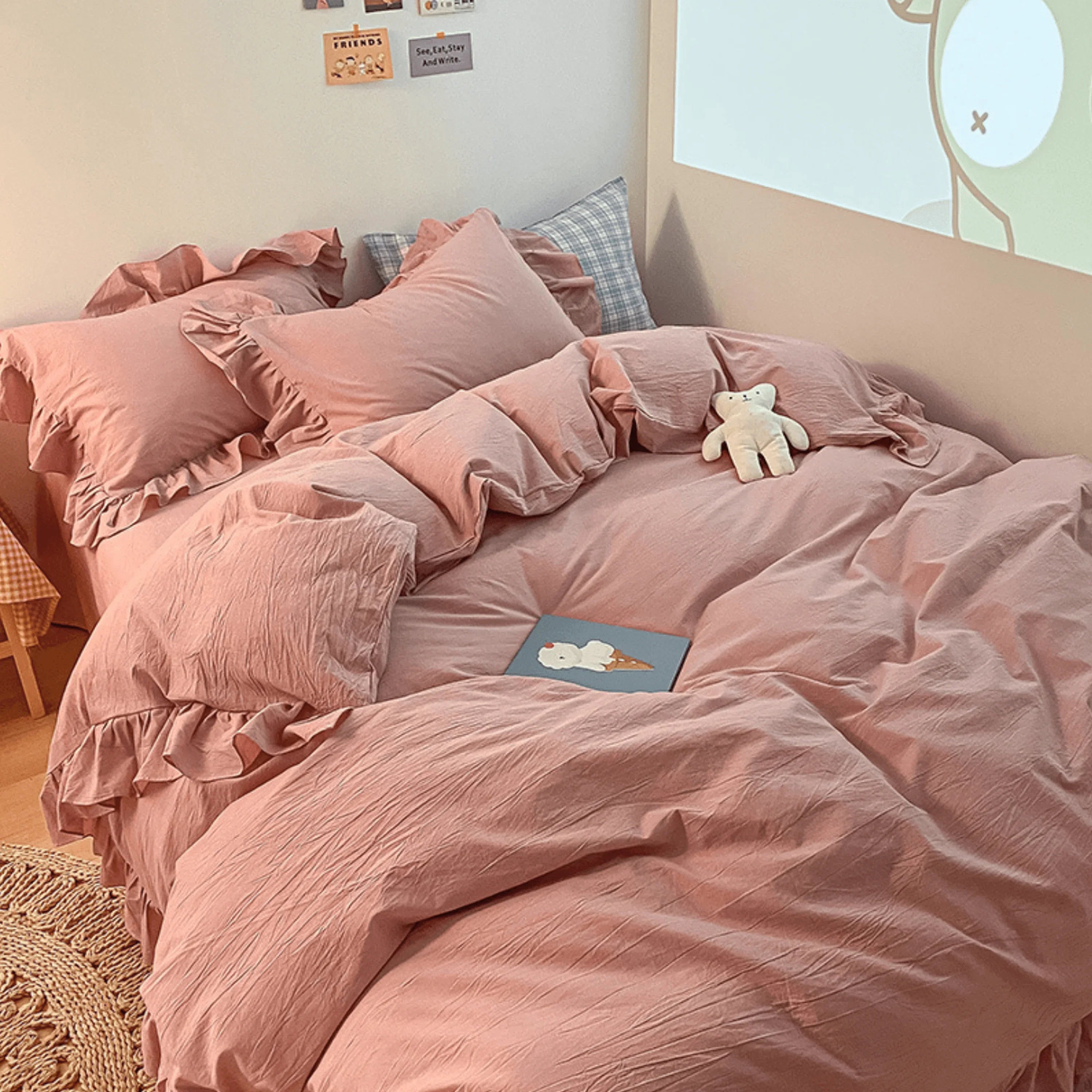 Ruffle Bedding Set / Purple Ever Lasting