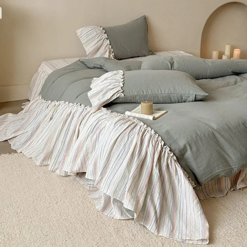 Savannah Lace Ruffle Double Gauze Bedding Set / Gray Ever Lasting