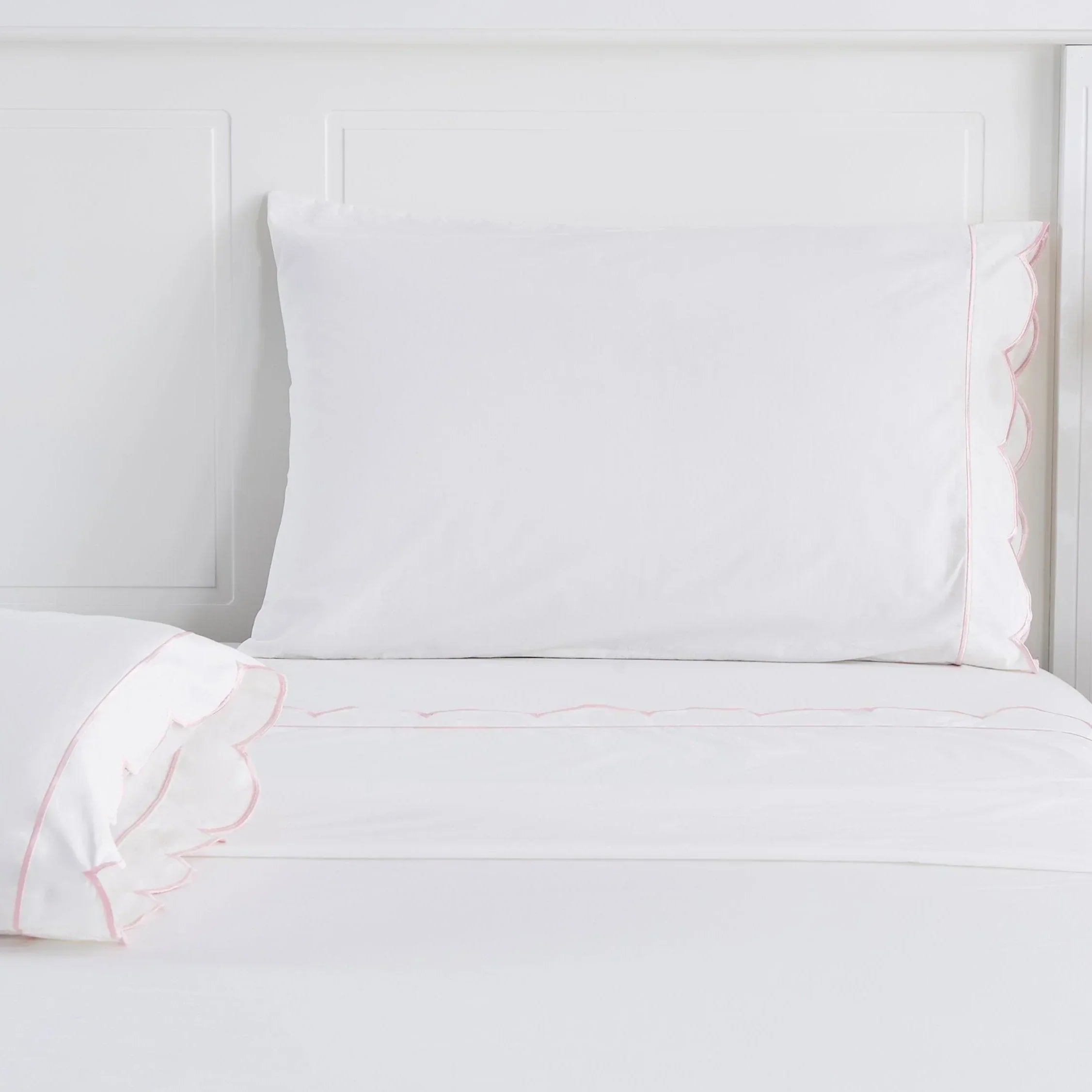 Scallop Frame Embroidered Cotton Percale Pillowcase Pair Mélange Home