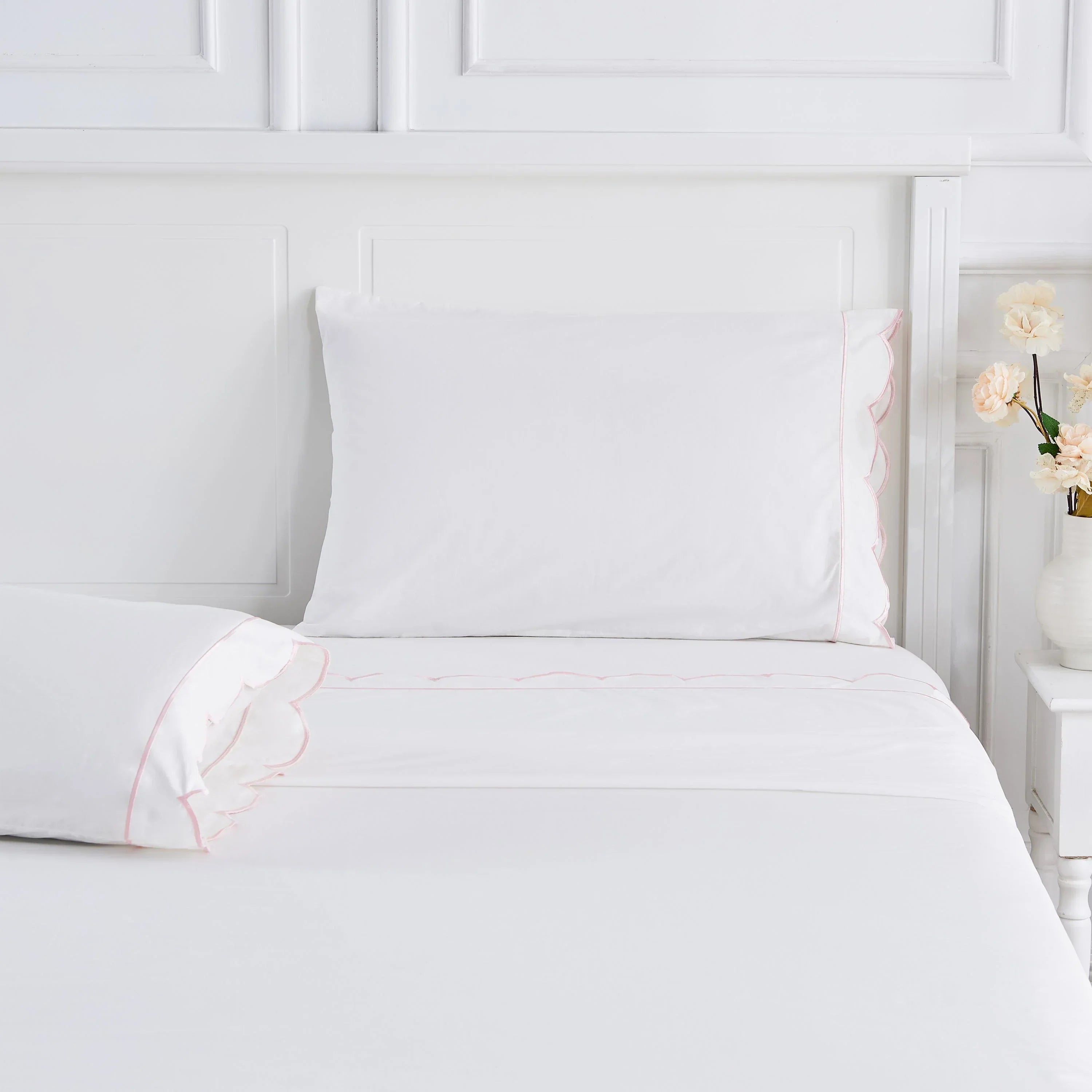 Scallop Frame Embroidered Cotton Percale Sheet Set Mélange Home