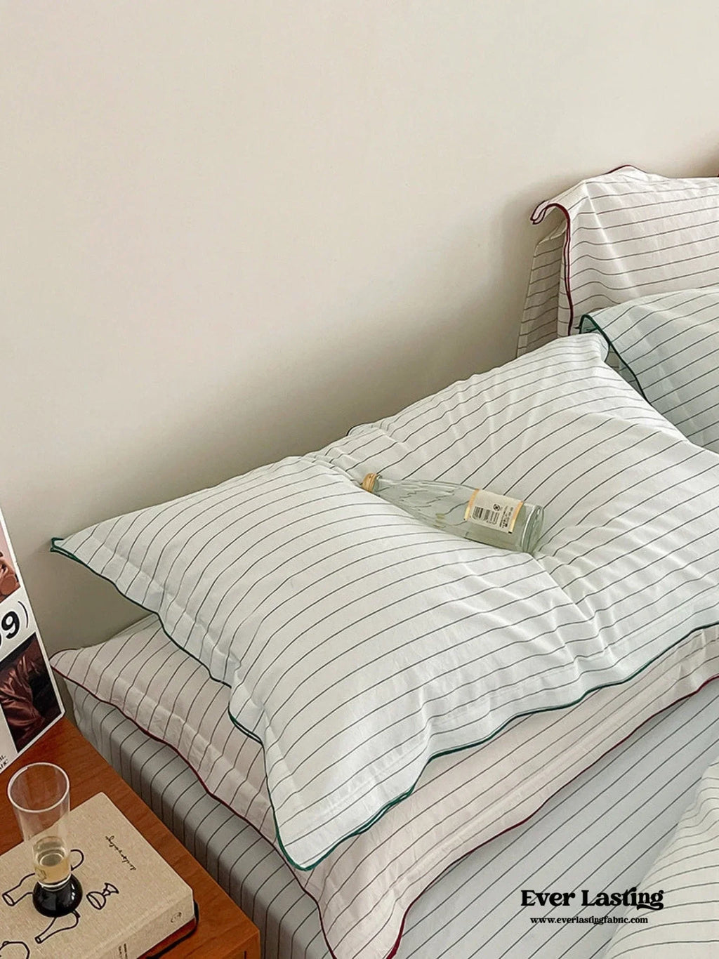 Scandinavian Overlock Striped Bedding Set / White + Green Ever Lasting