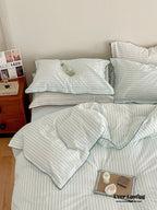 Scandinavian Overlock Striped Bedding Set / White + Green Ever Lasting