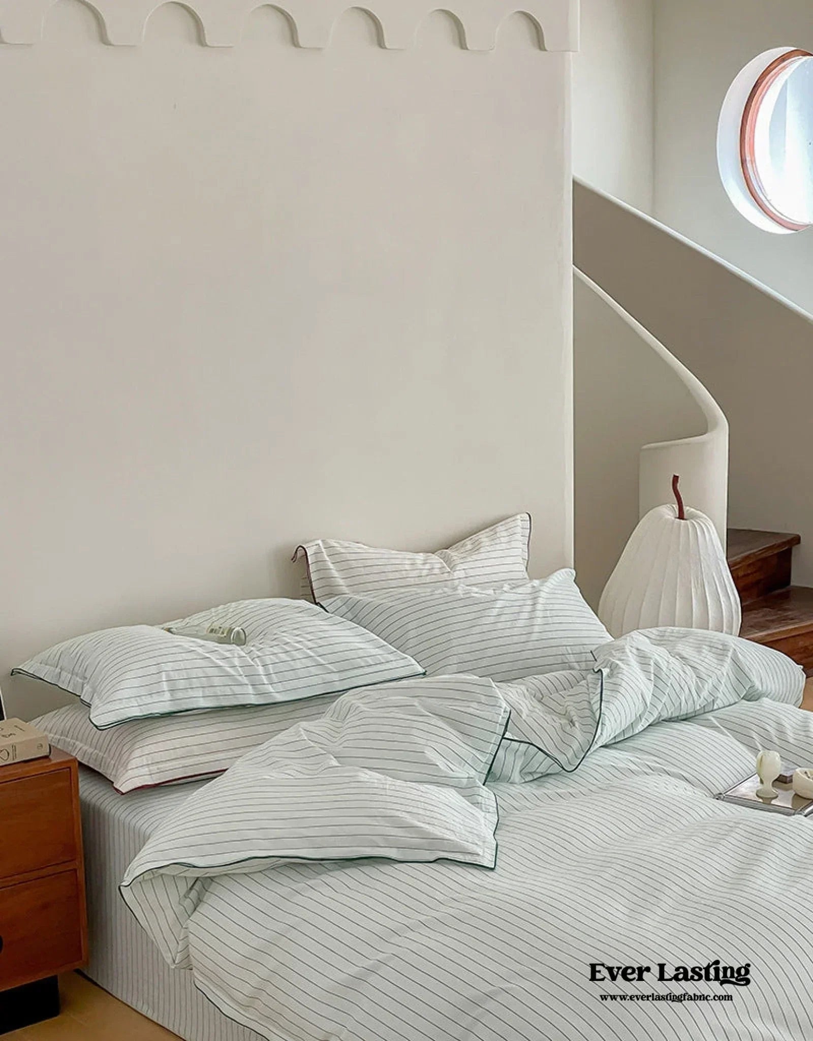 Scandinavian Overlock Striped Bedding Set / White + Green Ever Lasting