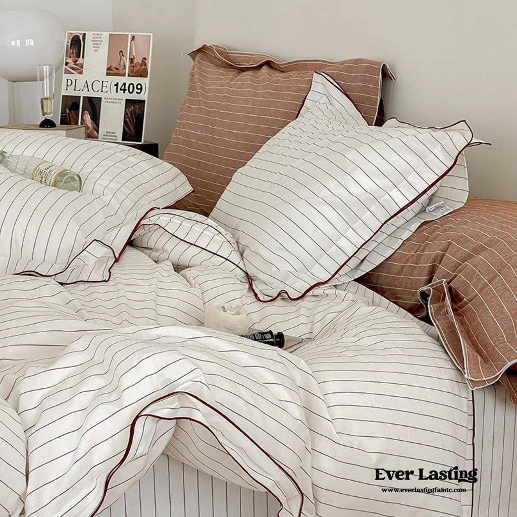 Scandinavian Overlock Striped Bedding Set / White + Green Ever Lasting