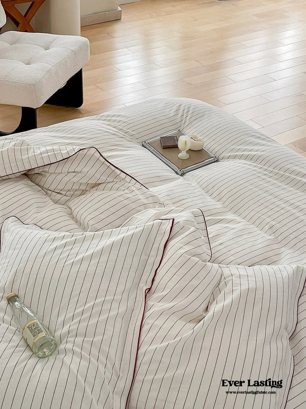 Scandinavian Overlock Striped Bedding Set / White + Green Ever Lasting
