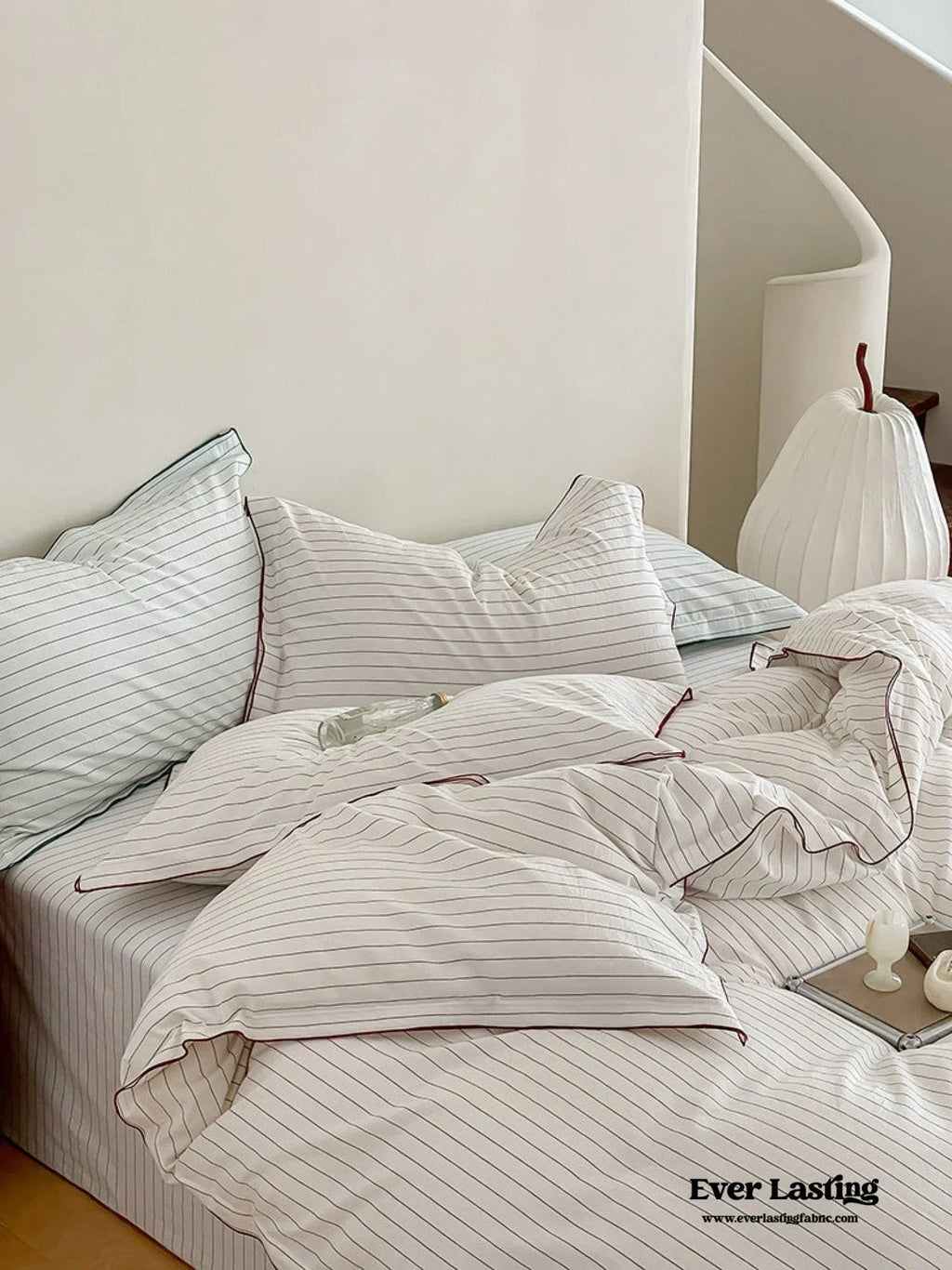 Scandinavian Overlock Striped Bedding Set / White + Green Ever Lasting