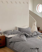 Scandinavian Overlock Striped Bedding Set / White + Green Ever Lasting
