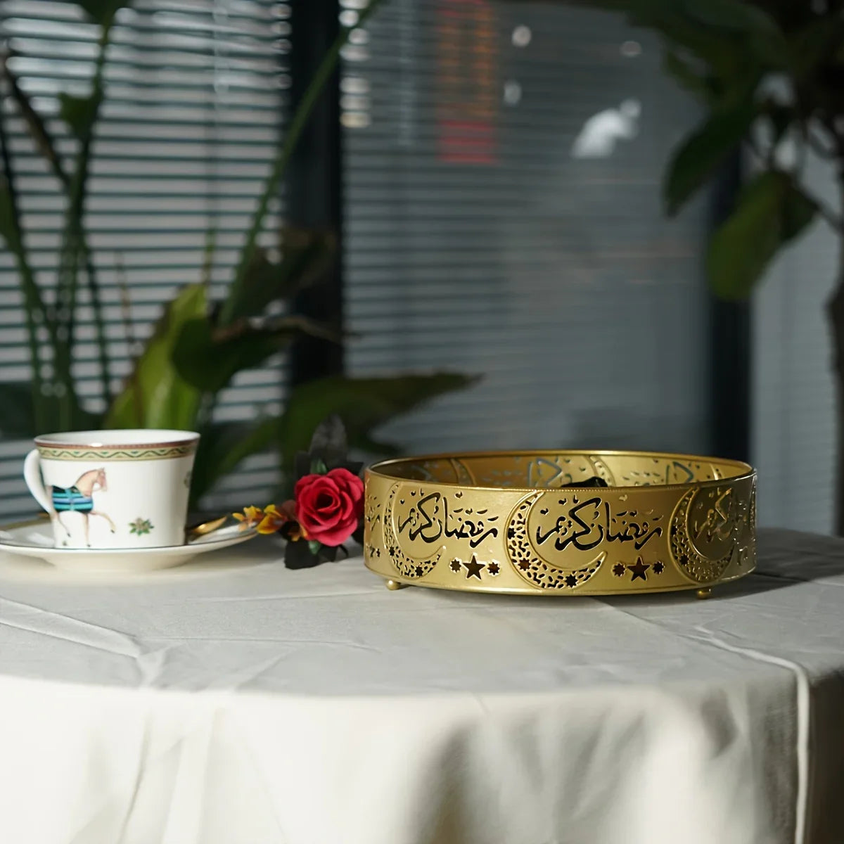 Glam Style Metal Decorative Trays Set of 3, Crescent and Castle Design for Ramadan, New Year - Seasonal Home Décor, No-Electricity Festive Serving Platters for Eid Al-Fitr Celebration House Of Avana