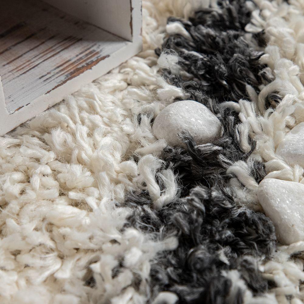Shag Rug Cream with Diamond Pattern Scandi Design, side view - House Of Avana