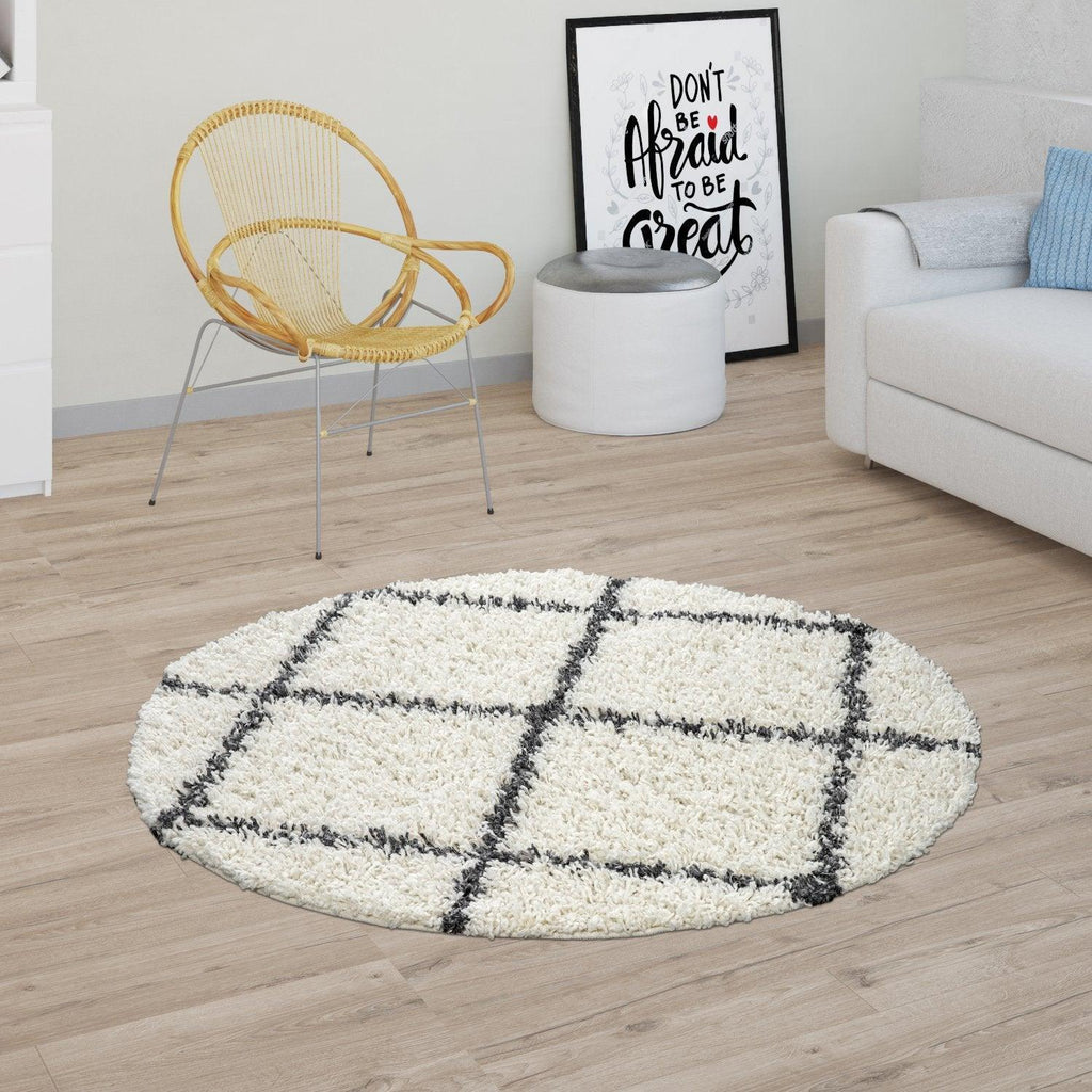 Shag Rug Cream with Diamond Pattern Scandi Design, detail shot - House Of Avana