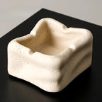 Silent Wind Desktop Ashtray Storage Tank with High-end Creativity for Home Restaurant Decoration, High-end and Sophisticated House Of Avana [[SKU:HOA-TRY-002]]