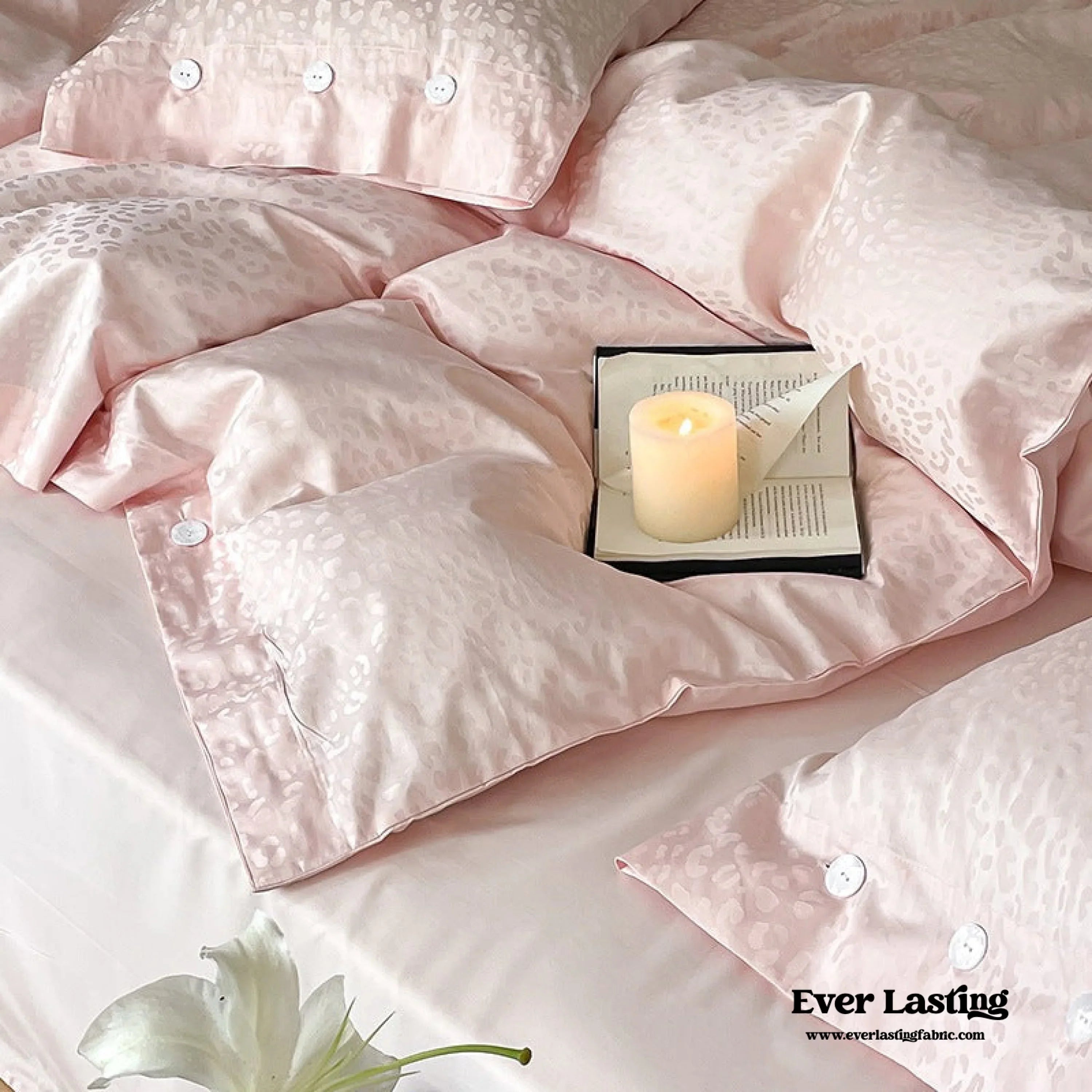 Silky Leopard Buttoned Bedding Set / Baby Pink Ever Lasting