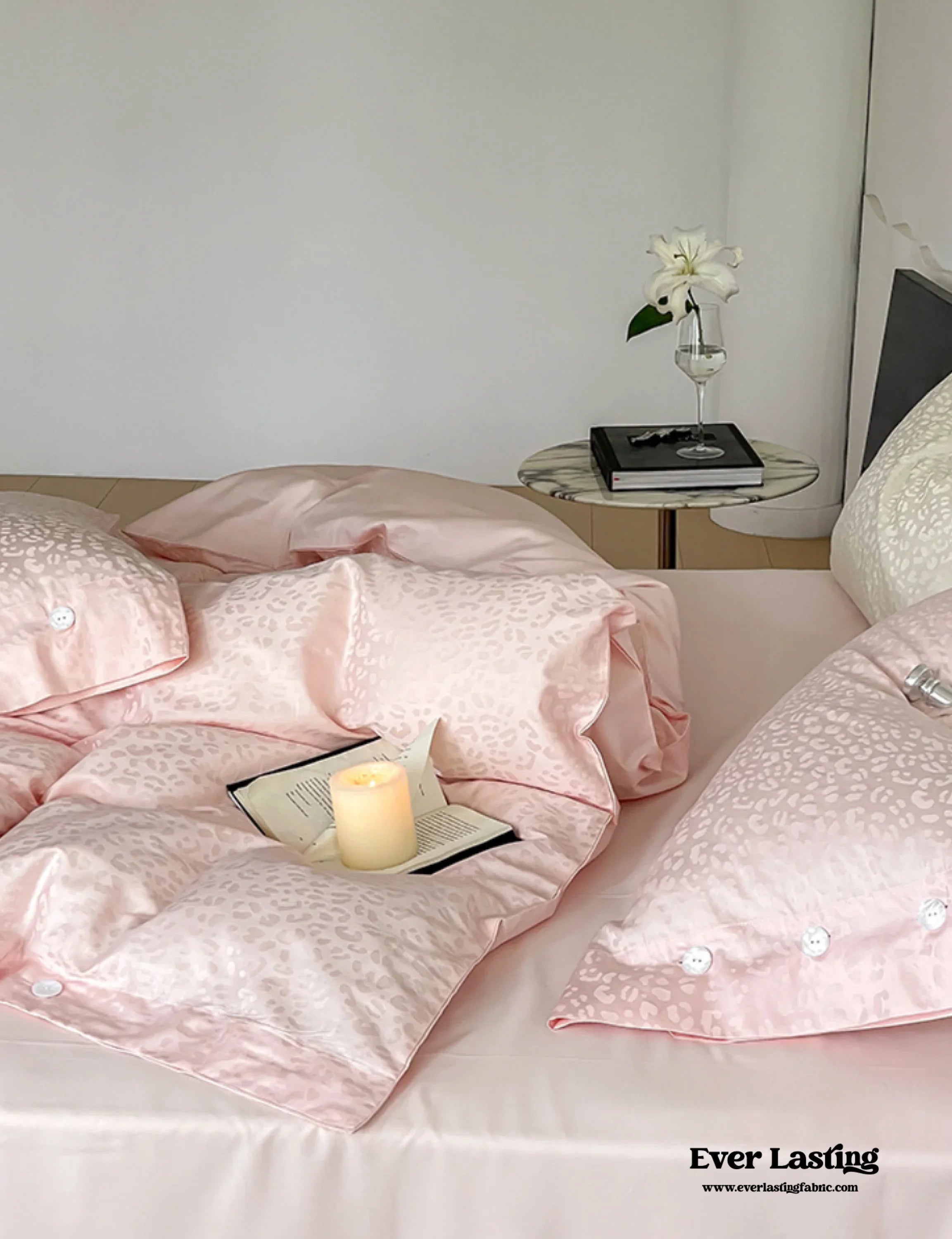 Silky Leopard Buttoned Bedding Set / Baby Pink Ever Lasting