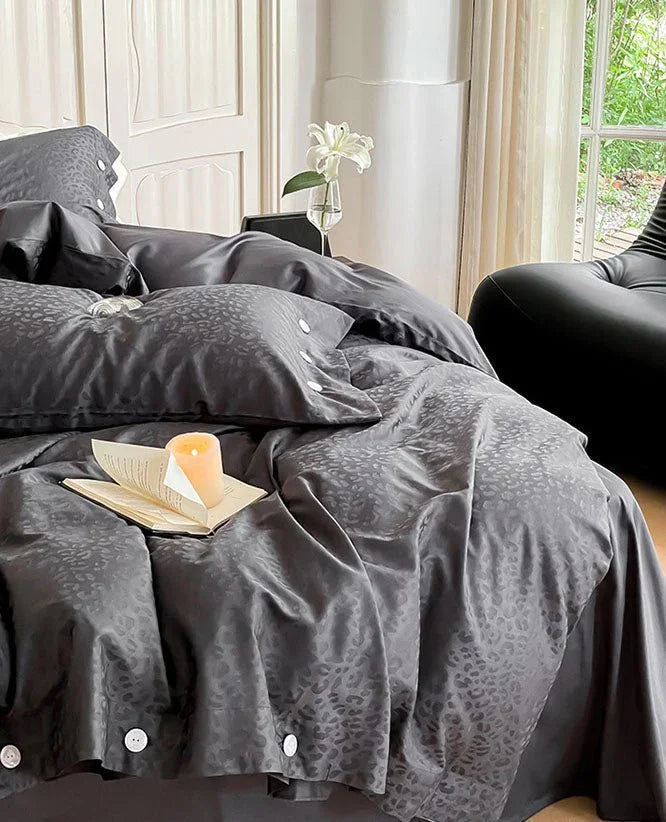 Silky Leopard Buttoned Bedding Set / Baby Pink Ever Lasting