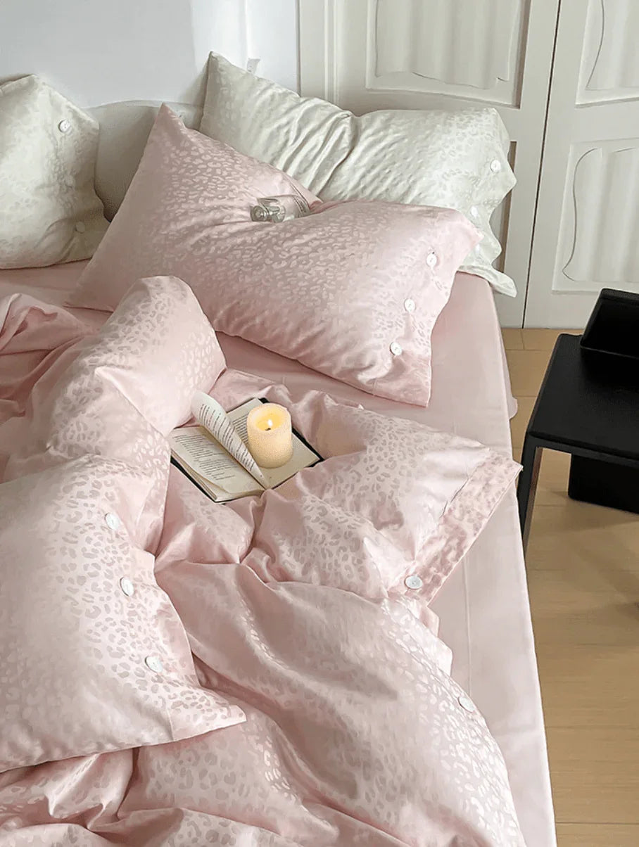 Silky Leopard Buttoned Bedding Set / Baby Pink Ever Lasting