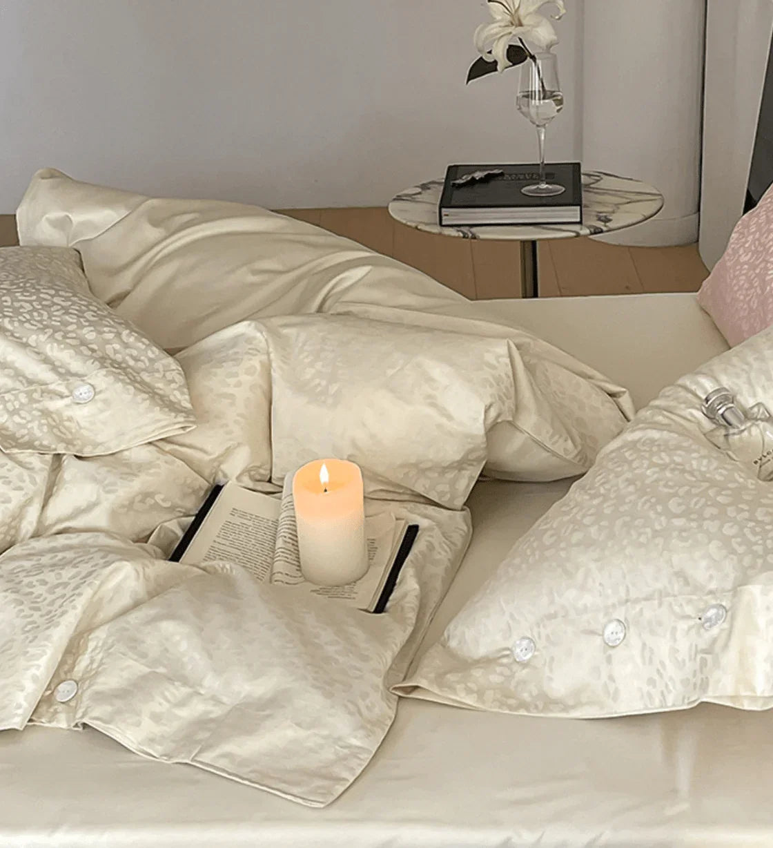 Silky Leopard Buttoned Bedding Set / Baby Pink Ever Lasting