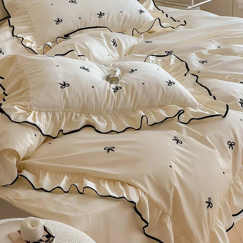 Silky Ribbon Ruffle Bedding Set / Cream White Ever Lasting