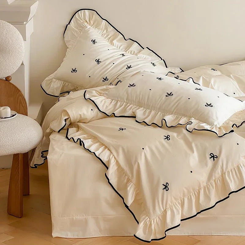 Silky Ribbon Ruffle Bedding Set / Cream White Ever Lasting