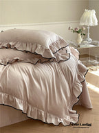Silky Ruffle Bedding Set / Ivory White Ever Lasting