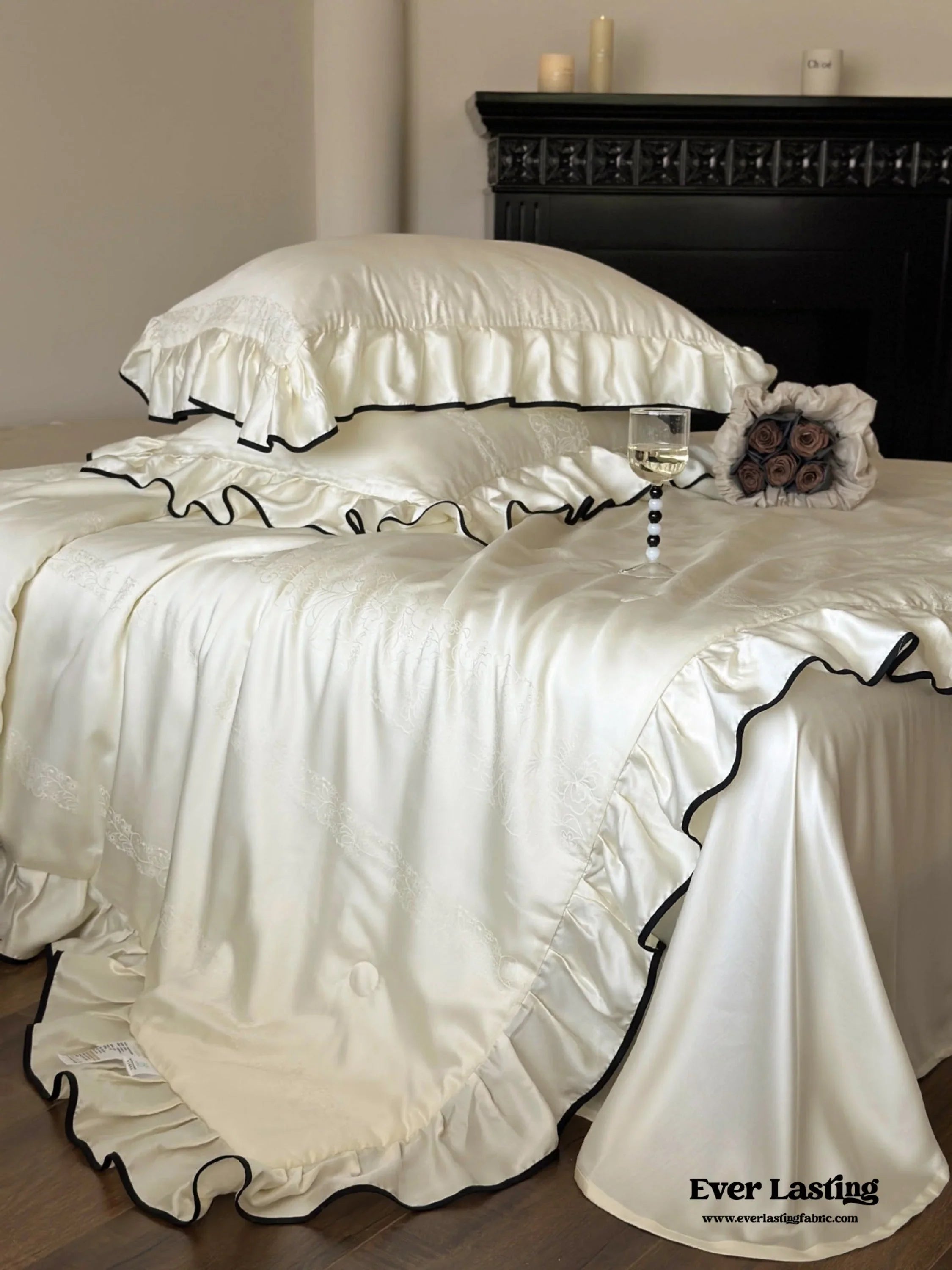 Silky Ruffle Blanket Comforter Set / Rust Pink Ever Lasting