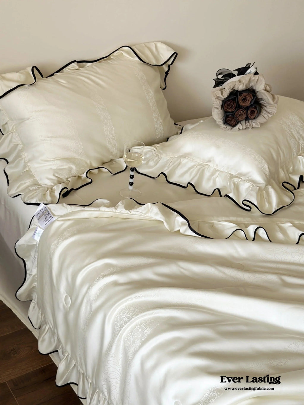 Silky Ruffle Blanket Comforter Set / Rust Pink Ever Lasting
