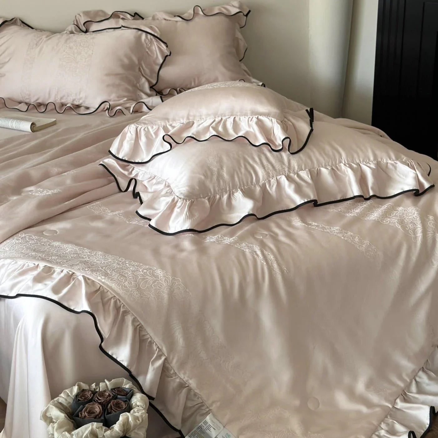Silky Ruffle Blanket Comforter Set / Rust Pink Ever Lasting