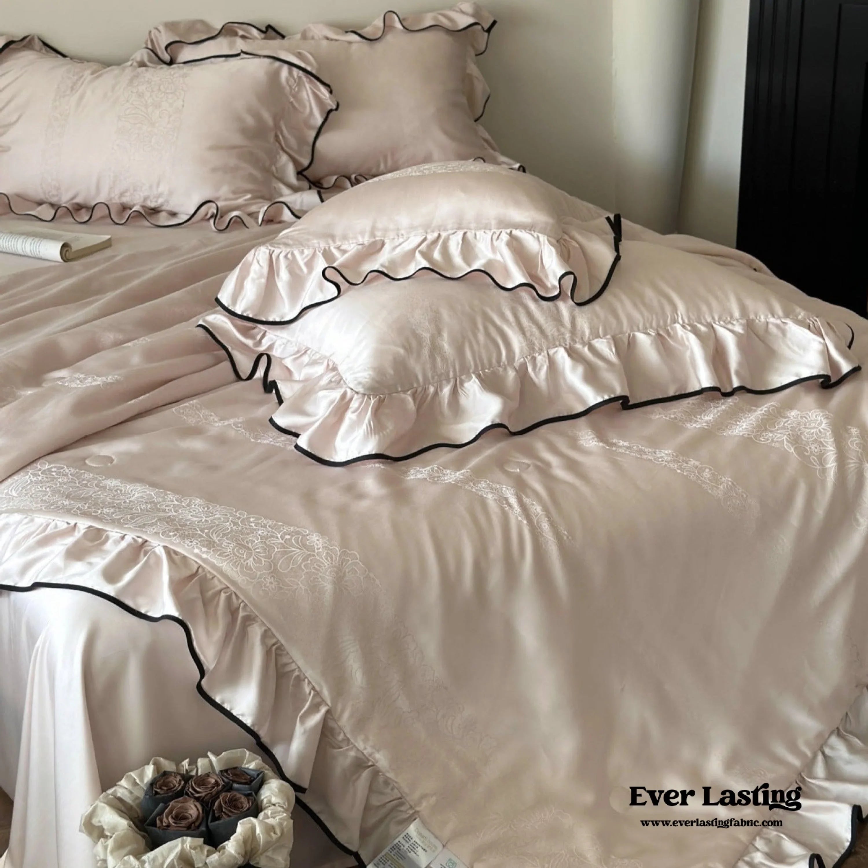 Silky Ruffle Blanket Comforter Set / Rust Pink Ever Lasting