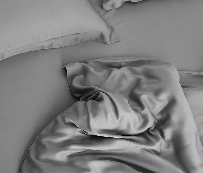 Silky Solid Tencel Bedding Set / Blue Ever Lasting