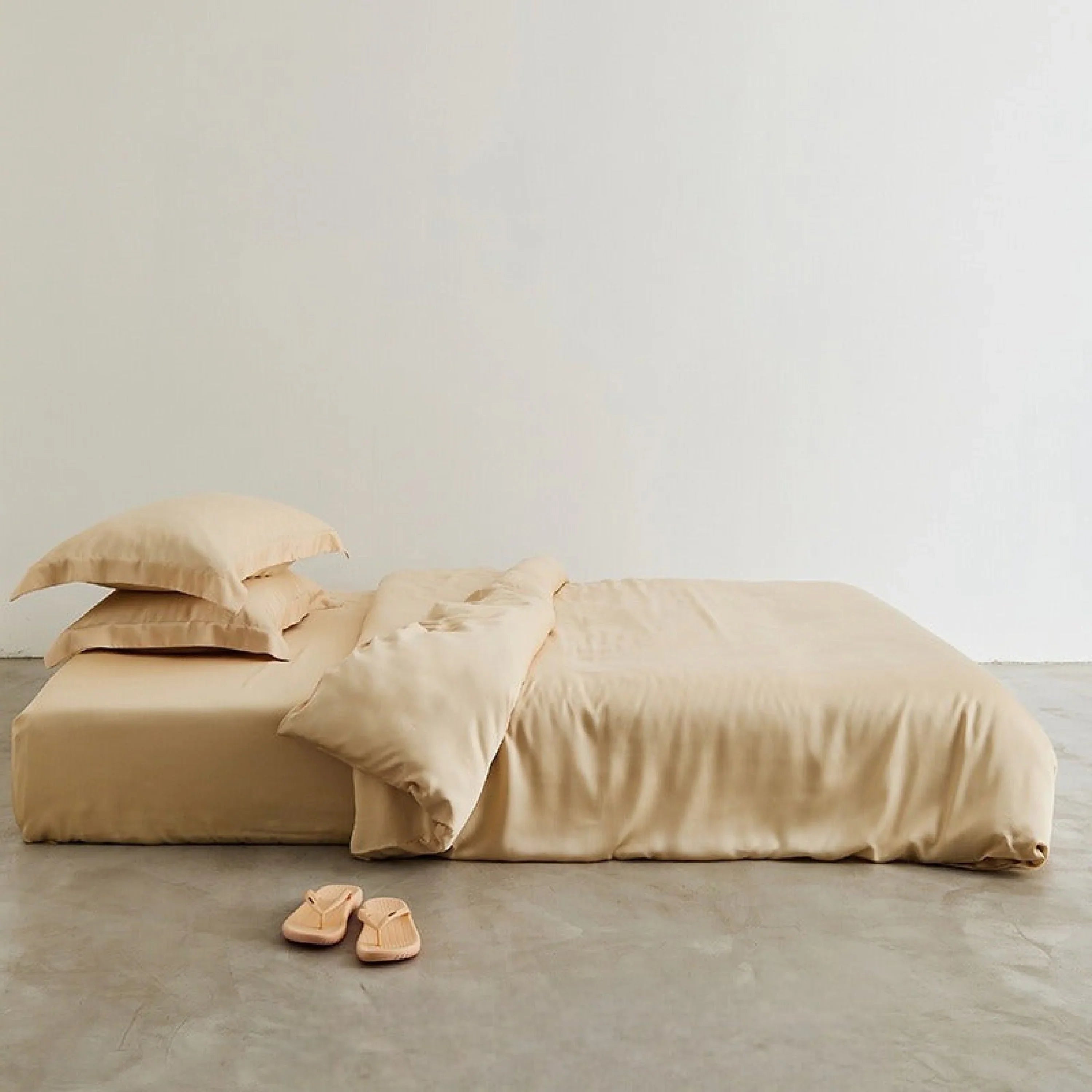 Silky Solid Tencel Bedding Set / Blue Ever Lasting