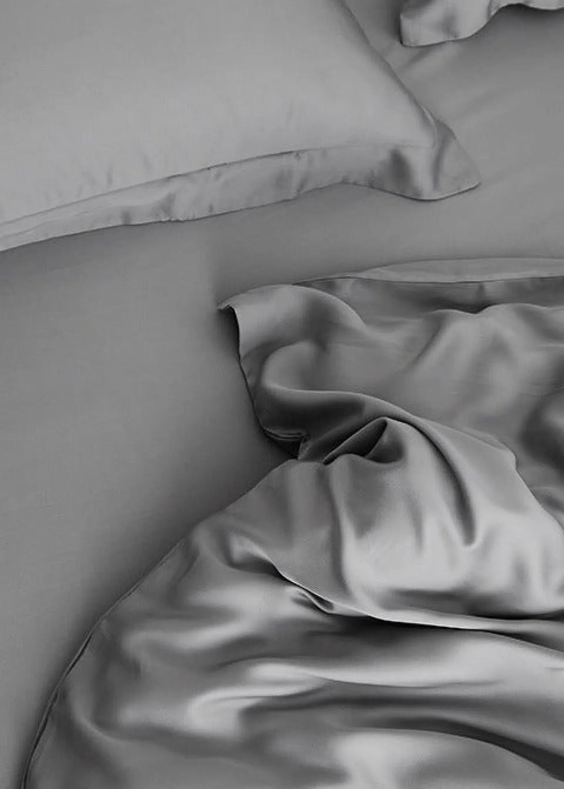 Silky Solid Tencel Bedding Set / Blue Ever Lasting