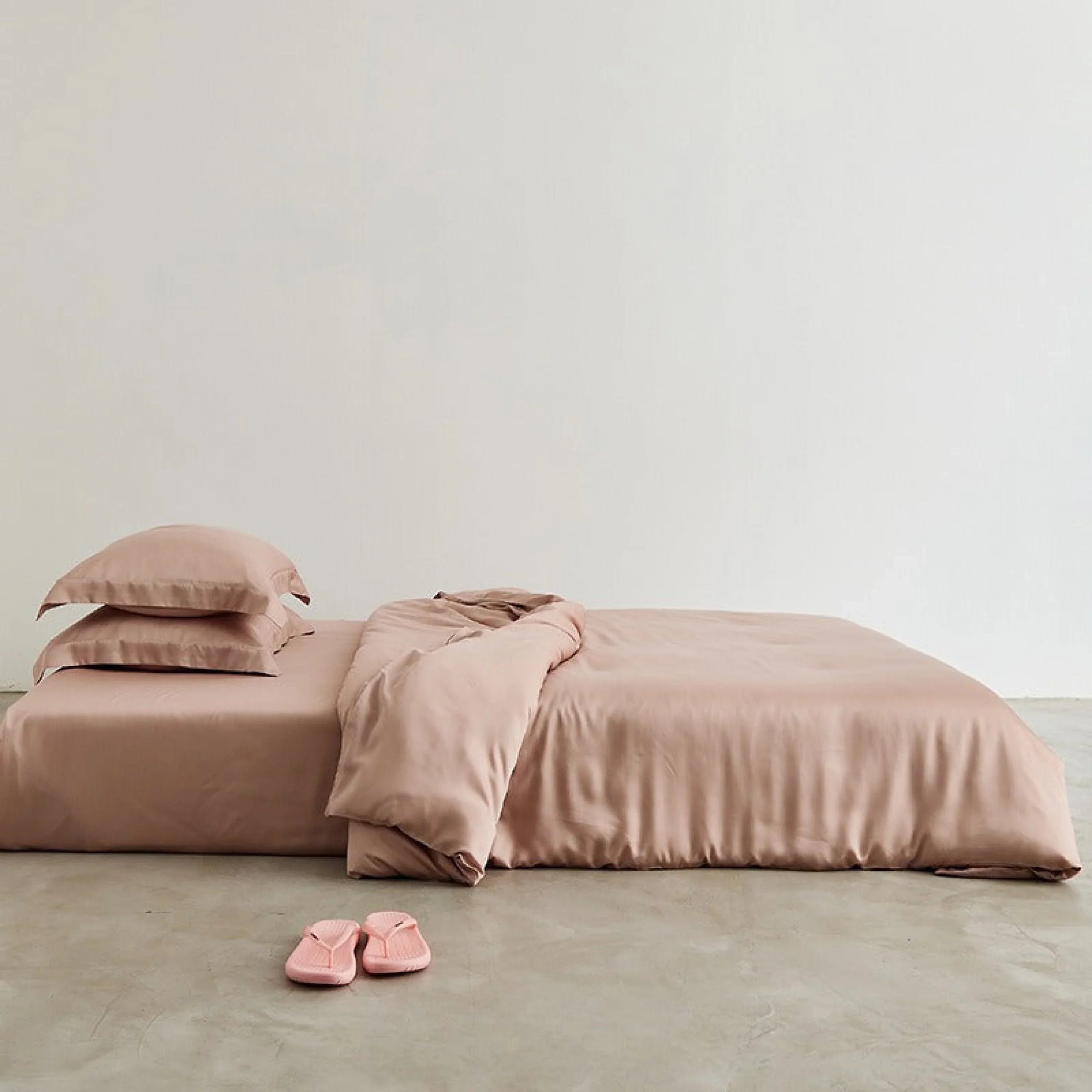 Silky Solid Tencel Bedding Set / Pink Ever Lasting