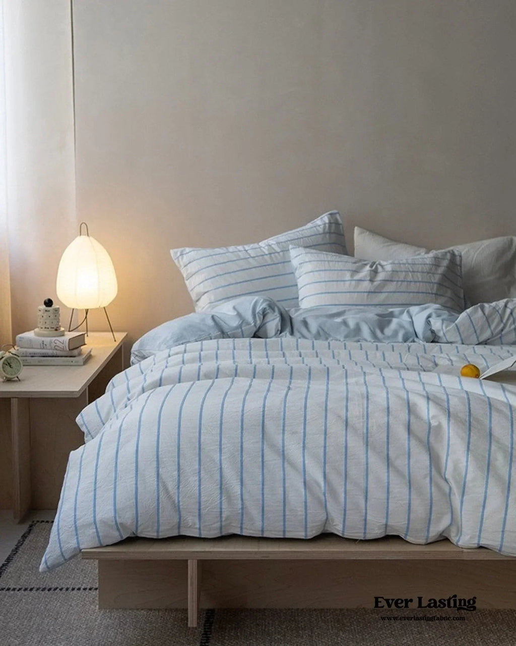 Skye Refreshing Striped Bedding Set / White Ever Lasting