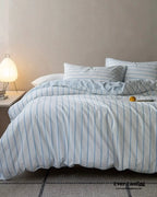 Skye Refreshing Striped Bedding Set / White Ever Lasting
